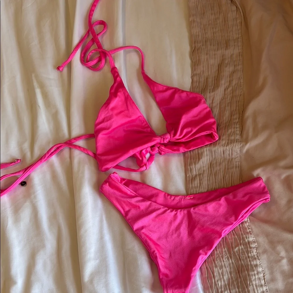 Vibrant Pink Bikini Set - Picture 3 of 4